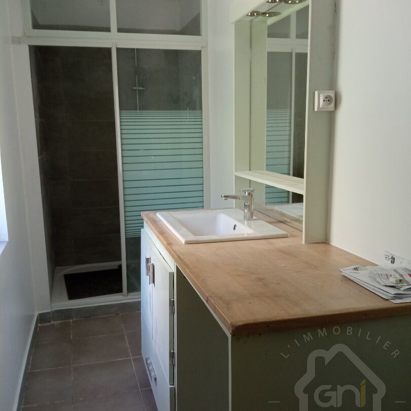 A LOUER Appartement T4 de 80 m2 à RIANS, - Photo 1