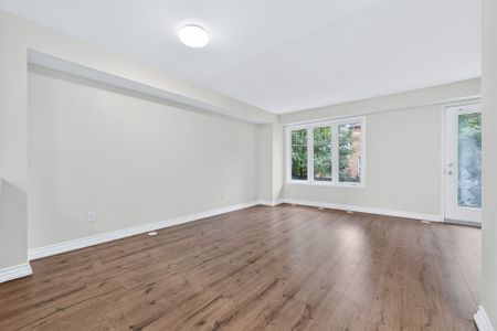 For Lease - 5050 Intrepid Drive Unit# 20, Mississauga, Ontario - Photo 5