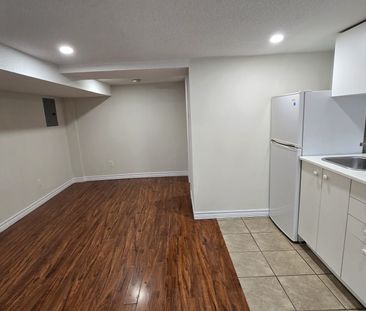 For Lease - 3661 Lakeshore Boulevard Unit# Lower #3, Toronto, Ontario - Photo 3