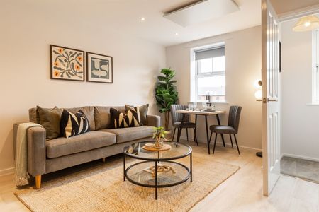 Casa, North Valley, Nottingham - Photo 2