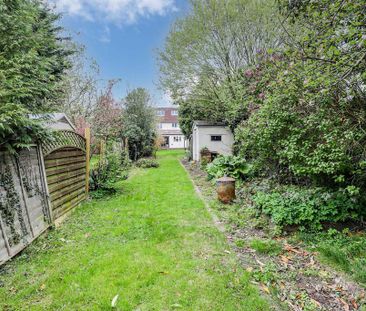 4 bedroom semi-detached house to rent - Photo 6