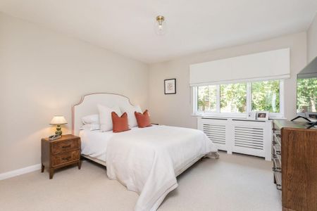 4 bedroom semi-detached house to rent - Photo 4