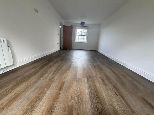 4 bedroom detached house to rent - Photo 1