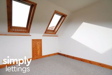 2 Bed property for rent - Photo 2