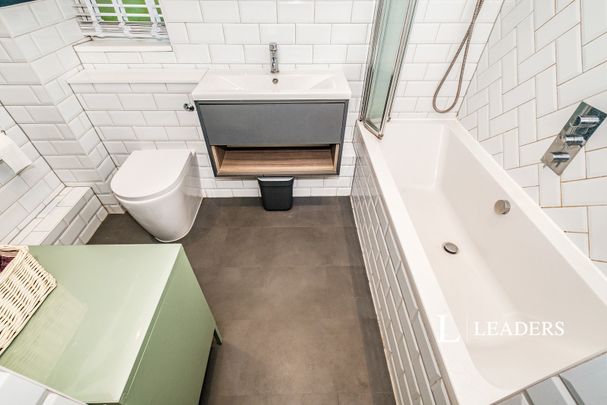 2 bedroom apartment to rent Suncourt, Rye Close, Worthing, BN11 - Photo 1