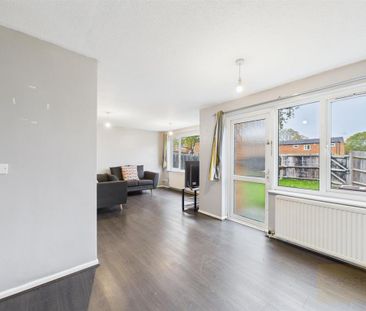 2 bedroom end of terrace house to rent - Photo 3