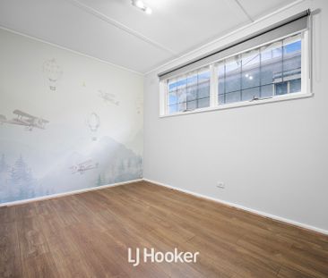 Spacious & Renovated Family Home in Prime Dandenong North Location! - Photo 3