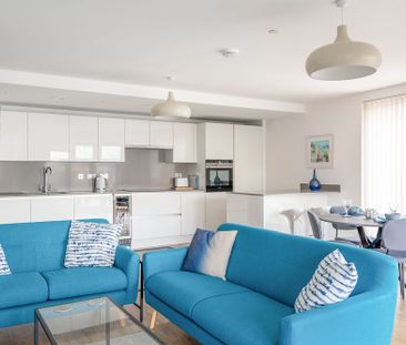 Sovereign Point, Bath, BA2 - Photo 2