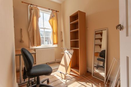 3 bedroom terraced house to rent - Photo 4