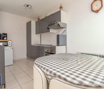 Location Appartement 2 pièces 48m² CHALON SUR SAONE 71100 - Photo 4