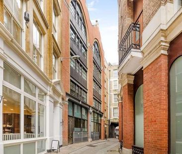 Ludgate Square, City, EC4M - Photo 2