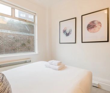 Park Road, St Johns Wood, London, NW8 - Photo 2
