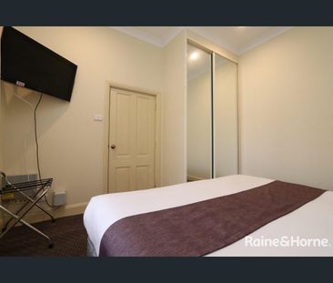 Fully Furnished 3 bedroom Semi located in CBD. Available 23.12.2025 - Photo 6