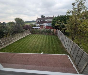 4 bedroom detached house to rent - Photo 5