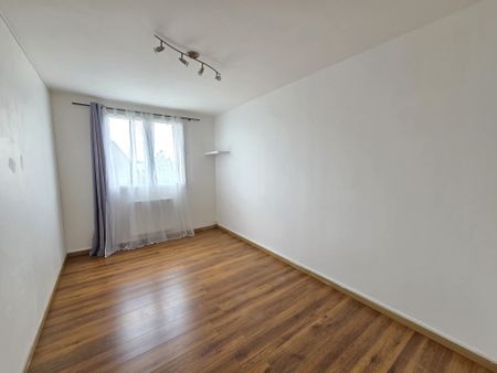 Location Appartement 3 pièces 75m² ST ANDRE LES VERGERS 10120 - Photo 5