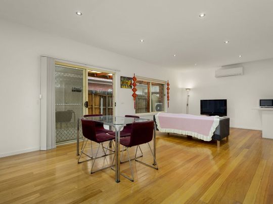 3 Bedroom Spacious Family Home! - Photo 1