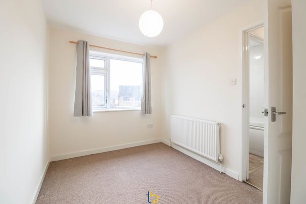 2 bed semi-detached house to rent in Ridgeway Drive, Leicester, LE4 - Photo 1