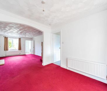 3 bedroom detached house to rent - Photo 4