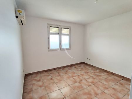 Location Appartement 62.17m² 3 pièces Fort de france - Photo 2