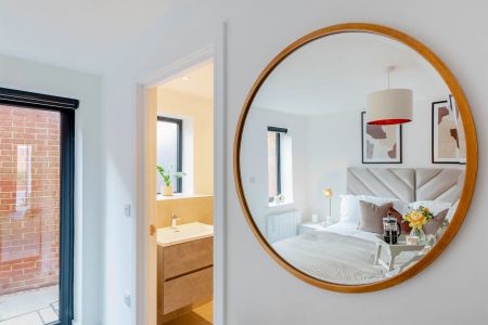 2 Bed, Apartment - Photo 5