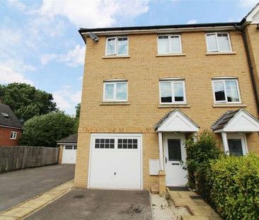 Pascal Crescent, Shinfield, Reading, RG2 - Photo 2