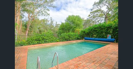 Fully Furnished Spacious Retreat in Turramurra with Pool & Tennis Court - Photo 2
