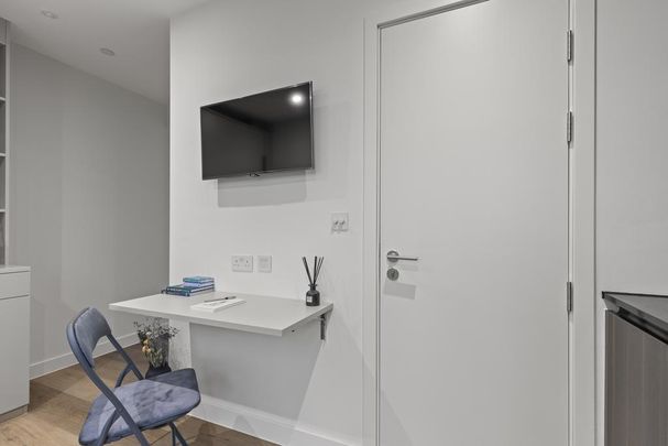 Studio to rent - Photo 1