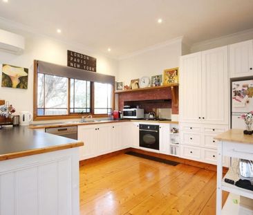 9 Helen Street, East Geelong - Photo 5