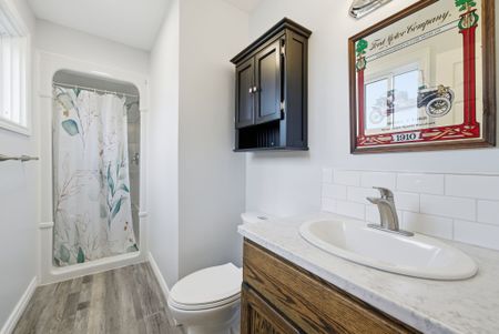 For Lease - 10 Carter Crescent, Whitby, Ontario - Photo 5