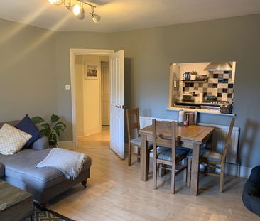 2 Bed Flat, Sydenham Road Cotham, BS6 - Photo 1