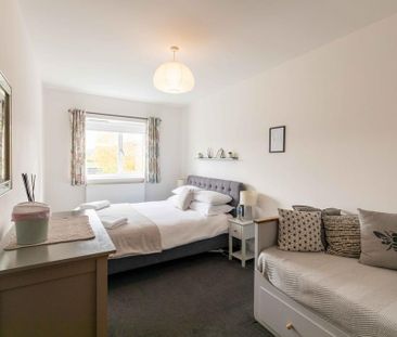 2 bedroom semi-detached house to rent - Photo 3