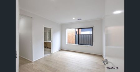 A Wonderful Family Home Awaits You in Strathtulloh! - Photo 2