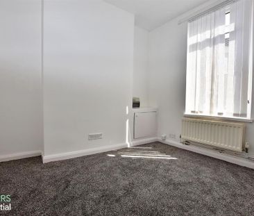 13 Lecale Street, Belfast, BT12 6JD - Photo 6