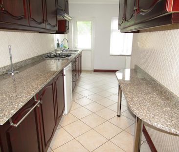 3 bedroom semi-detached house to rent - Photo 6