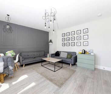 Cardigan Terrace Room 4, Newcastle-Upon-Tyne - Photo 1