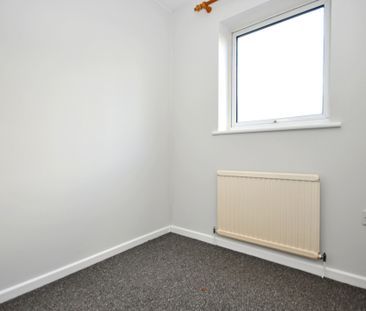 Timperley Way, Up Hatherley, Cheltenham, Gloucestershire - Photo 4