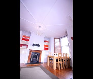 1 Bed Flat, Vanbrugh Hill, SE3 - Photo 3