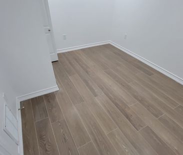 For Lease - 48 phoenix blvd Phoenix Boulevard, Barrie, Ontario - Photo 1