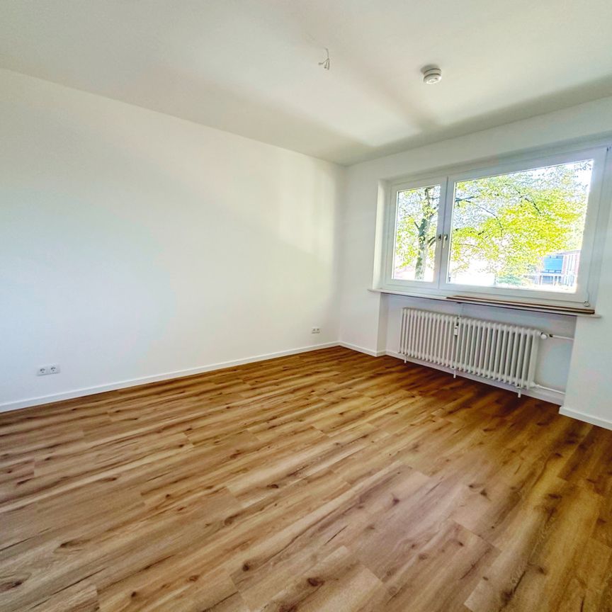 Frisch modernisierte 2 Zi.-Wohnung im grünen Bergstedt! - Photo 1