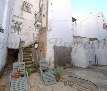 Townhouse in Árchez, Inland Andalucia at the foot of the mountains - Photo 1