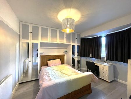 3 bedroom semi-detached house to rent - Photo 5