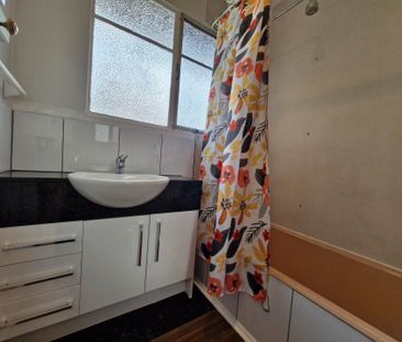 Two-Bedroom Home with Exceptional Parking - Photo 6