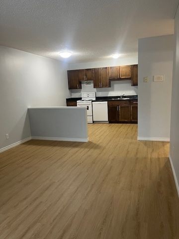 1 BDRM/1 BATH - 2318 ARLINGTON AVE - Available Now - Photo 5