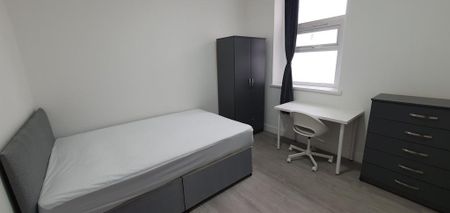 1 bedroom in a house share to rent - Photo 4