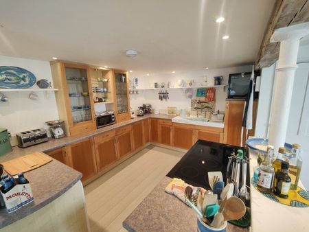 Mousehole, Penzance, TR19 - Photo 4