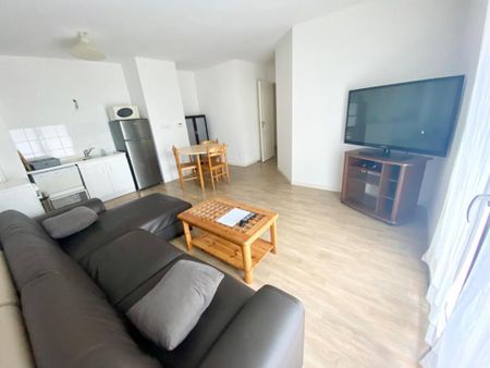 Location Appartement 3 pièces 57m² TOURS 37100 - Photo 3
