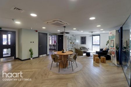 1 bedroom in a flat share to rent - Photo 3