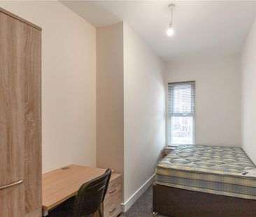 6 bedroom end of terrace house to rent - Photo 6