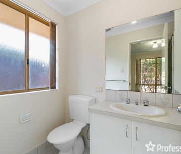 142 Seville Drive, Seville Grove WA 6112 - Photo 6