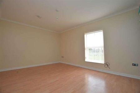 School Road, Winsford, CW7 - Photo 4